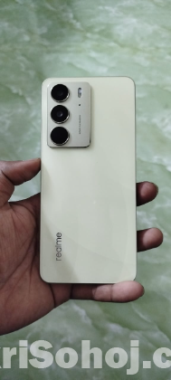 Realmi c75